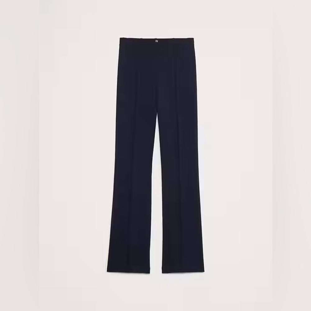 NWT! Banana Republic Navy Crop Flare Everywhere Ponte Pull On Pant - Picture 5 of 5